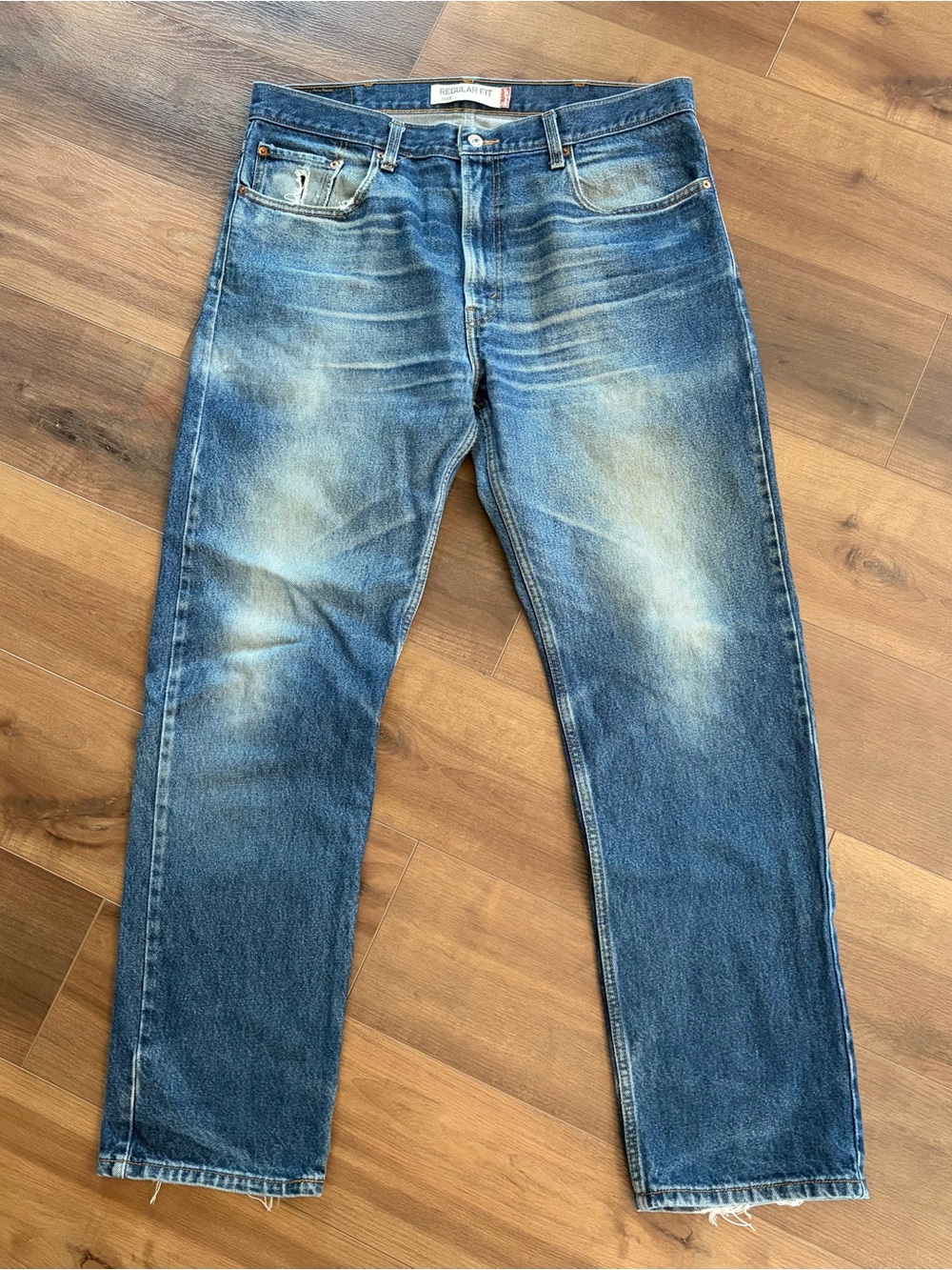 Vintage Y2K Levi’s 505 Regular Fit Faded Distressed Denim Blue Jeans Mens 38x34
